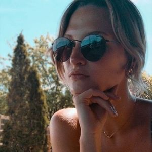 Meet your Posher, Frédérique